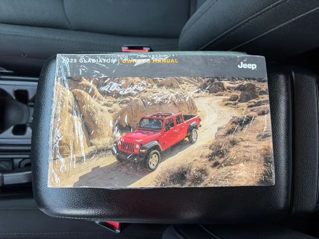 Jeep Gladiator photo 38