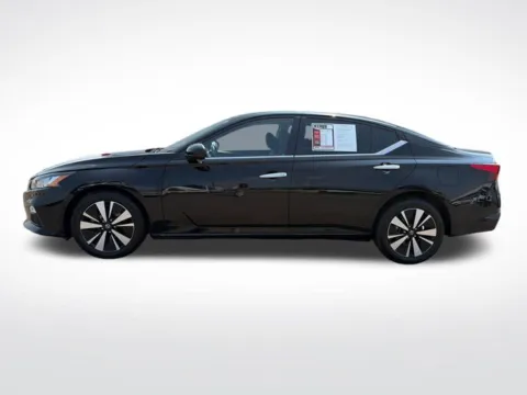 Another view of 2021 Nissan Altima 2.5 SV for sale in Perham, MN at Nyhus Family Sales