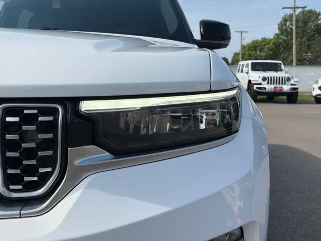 Jeep Grand Cherokee photo 19