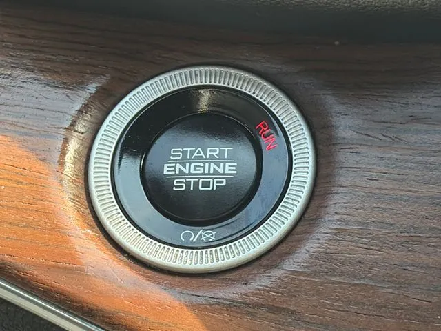 Jeep Grand Cherokee photo 55