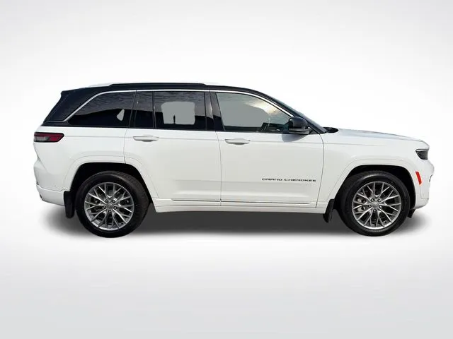 Jeep Grand Cherokee photo 10