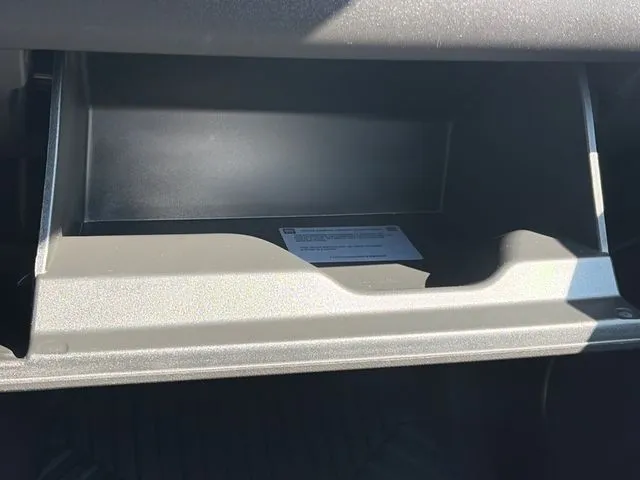 Chevrolet Silverado photo 37