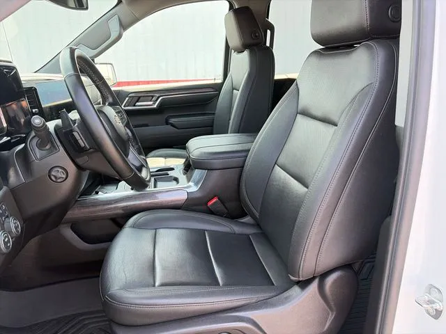 Chevrolet Silverado photo 40