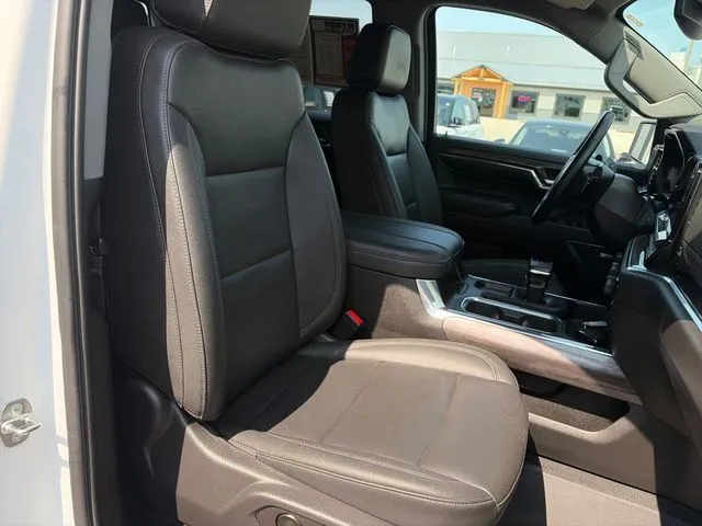Chevrolet Silverado photo 39