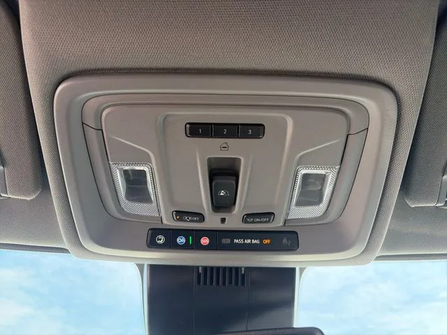 Chevrolet Silverado photo 59