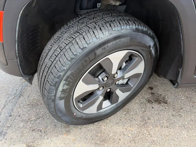 Jeep Grand Cherokee photo 18