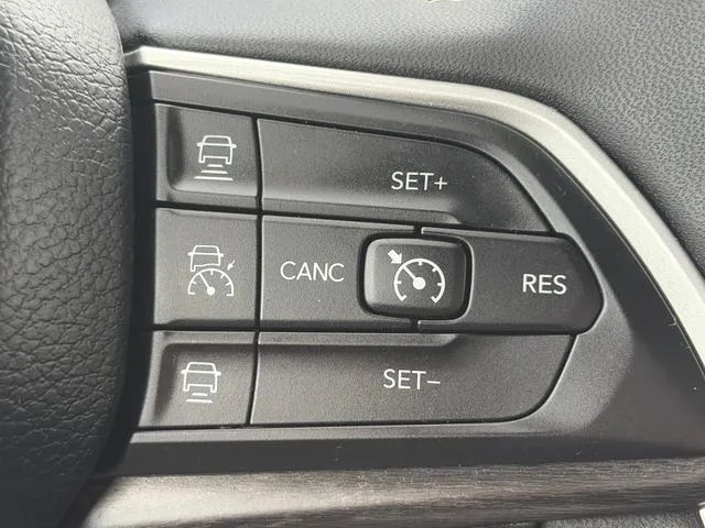 Jeep Grand Cherokee photo 48
