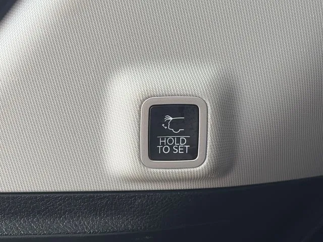 Jeep Grand Cherokee photo 46