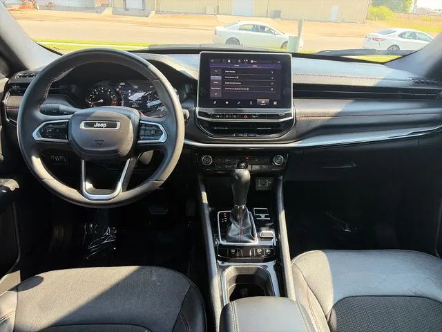 Jeep Compass photo 32