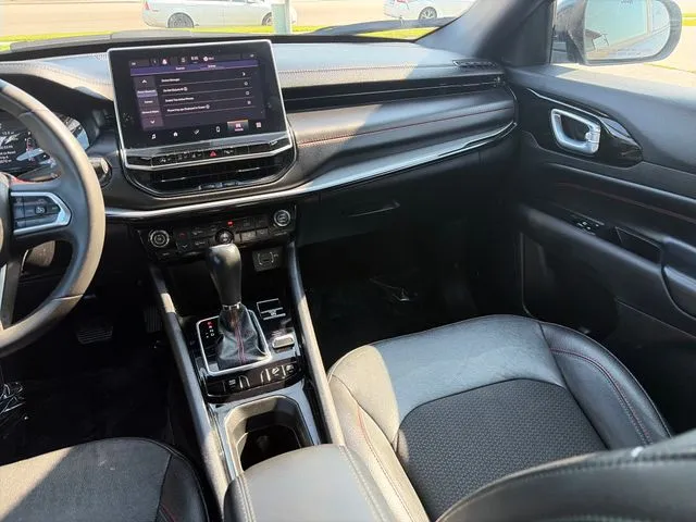 Jeep Compass photo 33