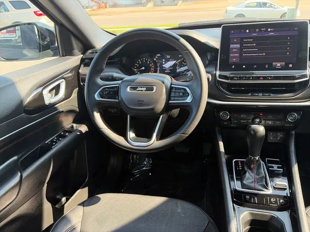 Jeep Compass photo 30