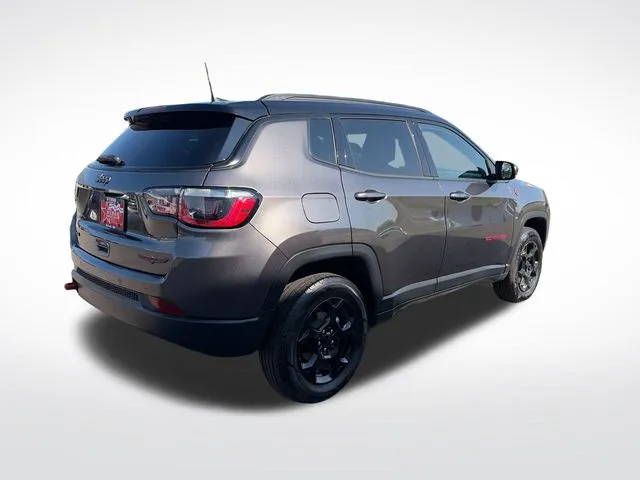 Jeep Compass photo 8