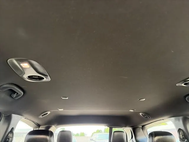 Chrysler Pacifica photo 24