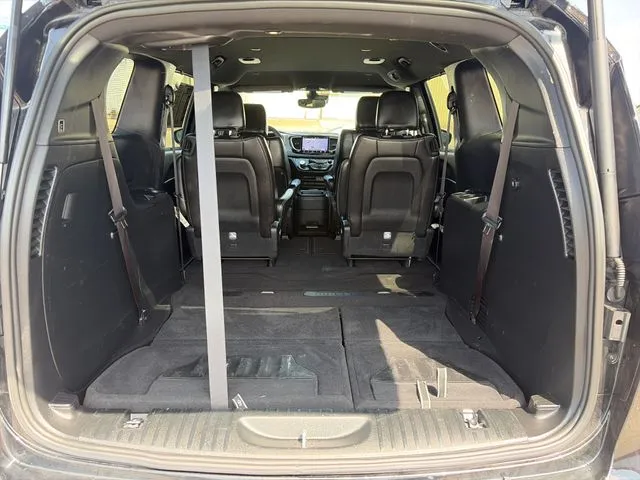 Chrysler Pacifica photo 44