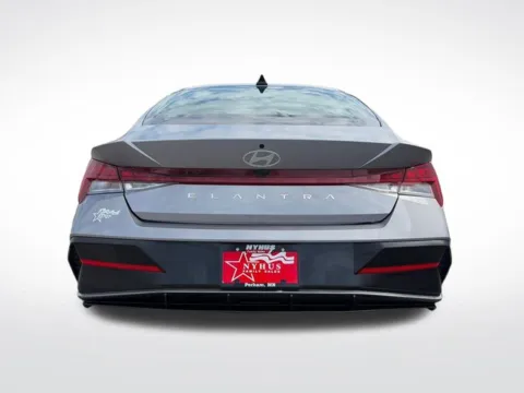 More photos of 2025 Hyundai Elantra SEL Convenience at Nyhus Family Sales, MN