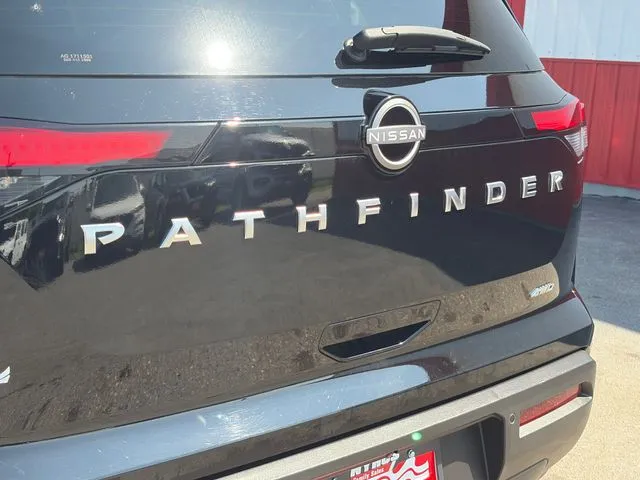 Nissan Pathfinder photo 21