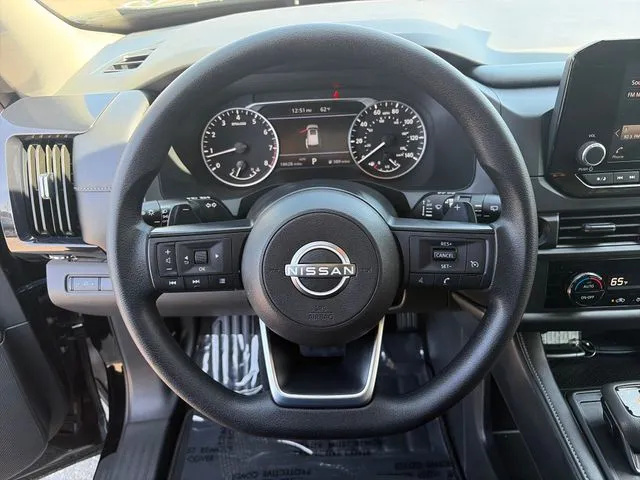 Nissan Pathfinder photo 28