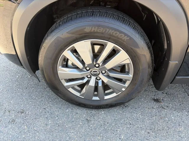 Nissan Pathfinder photo 12