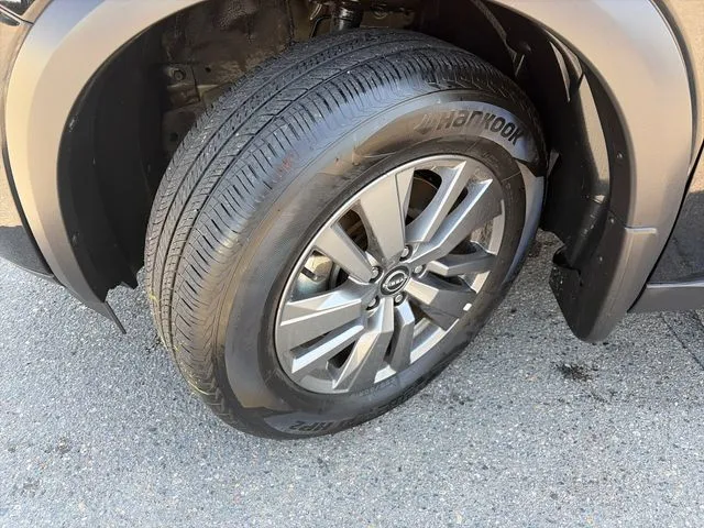 Nissan Pathfinder photo 17