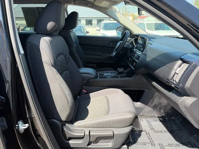 Nissan Pathfinder photo 23