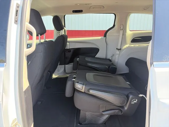Chrysler Voyager photo 42