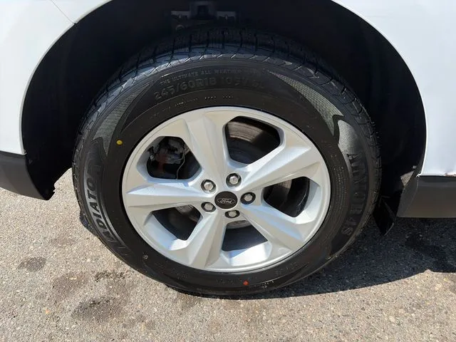 Ford Edge photo 16