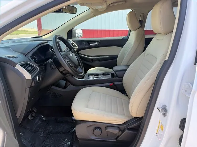 Ford Edge photo 22