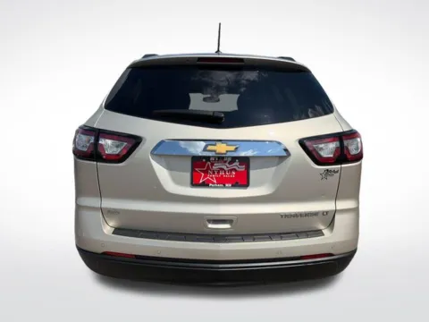 More photos of 2014 Chevrolet Traverse LT at Nyhus Family Sales, MN