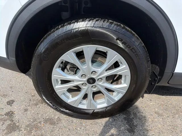 Ford Escape photo 17
