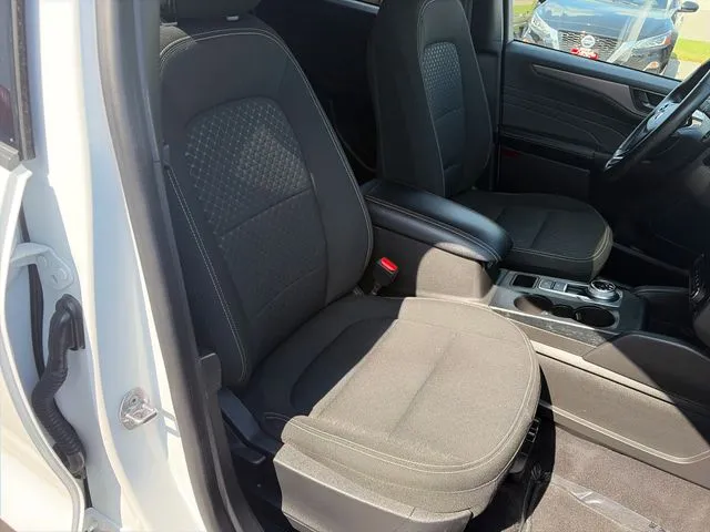 Ford Escape photo 38