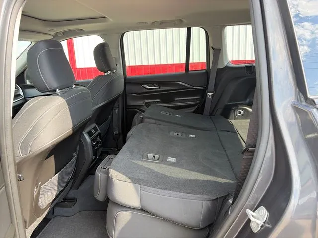 Jeep Grand Cherokee photo 42