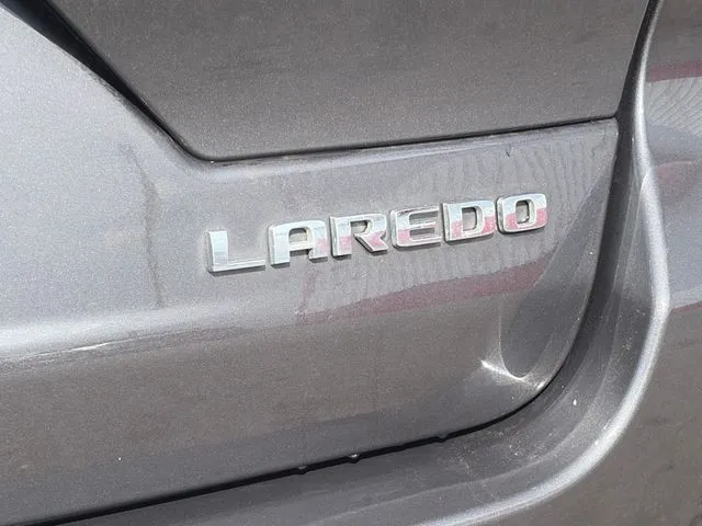 Jeep Grand Cherokee photo 21