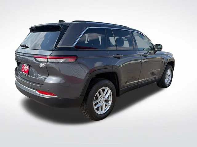 Jeep Grand Cherokee photo 8