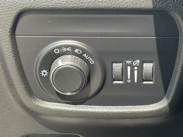 Jeep Grand Cherokee photo 58