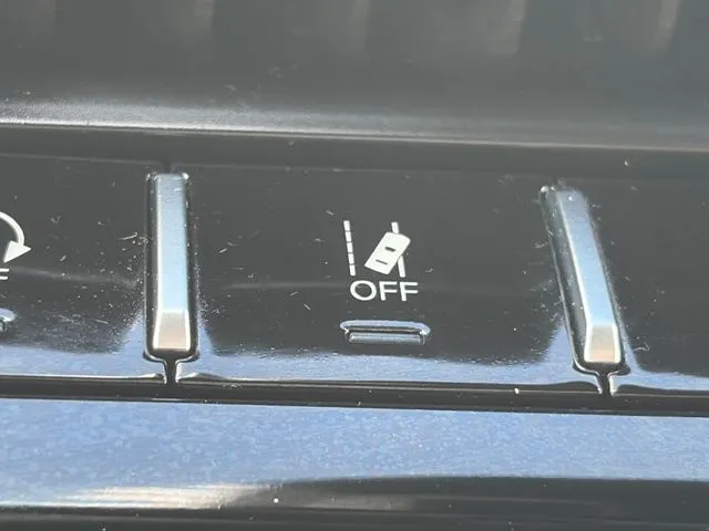 Jeep Grand Cherokee photo 48