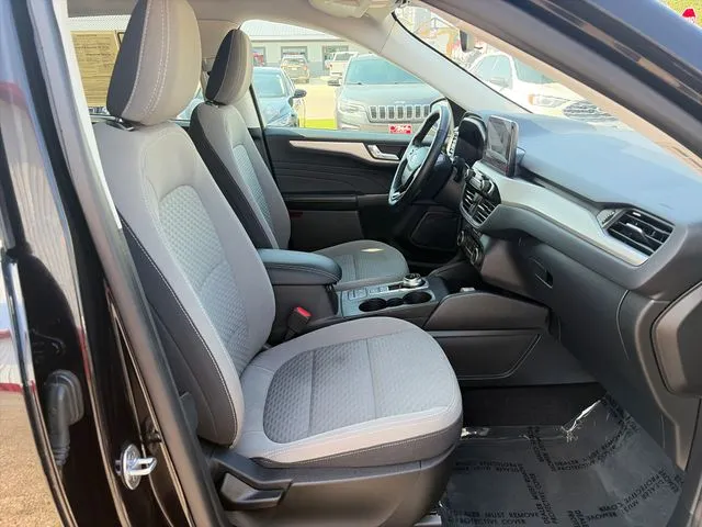 Ford Escape photo 24