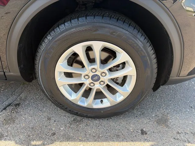 Ford Escape photo 15