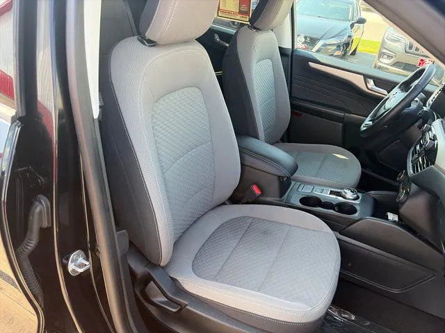 Ford Escape photo 38