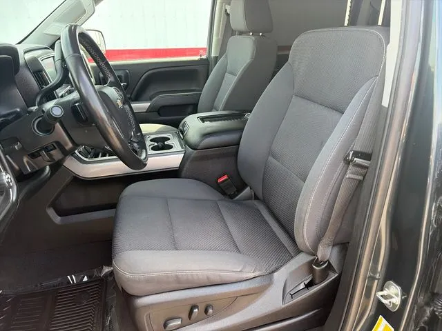 Chevrolet Silverado photo 39