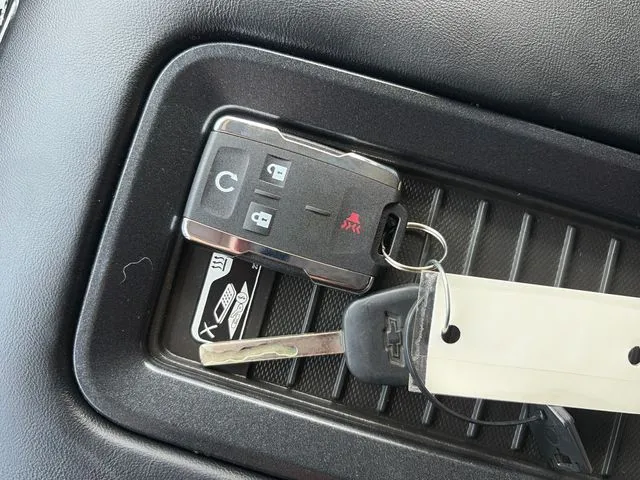 Chevrolet Silverado photo 49