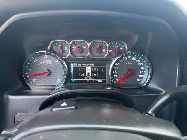 Chevrolet Silverado photo 29