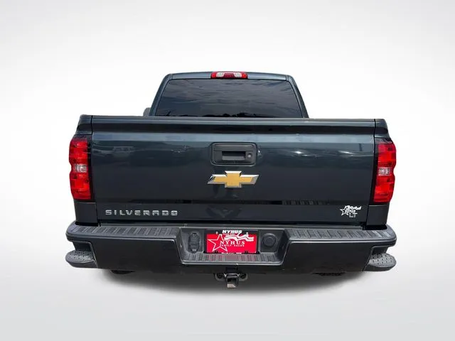 Chevrolet Silverado photo 5
