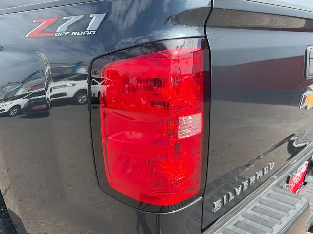 Chevrolet Silverado photo 20