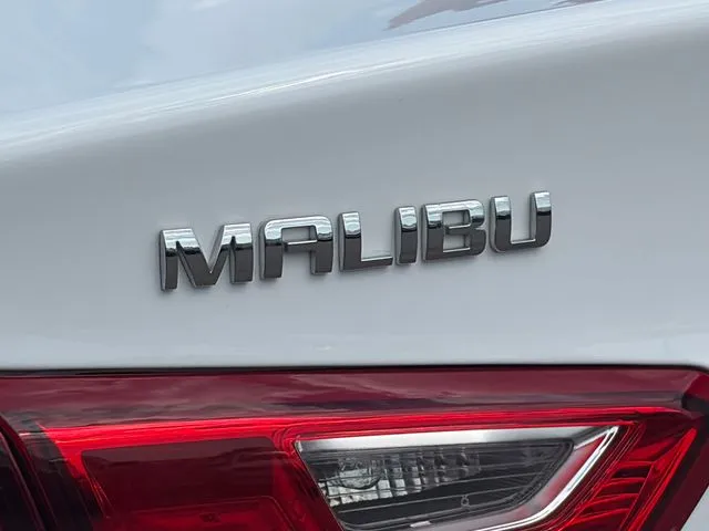 Chevrolet Malibu photo 21