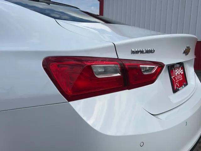 Chevrolet Malibu photo 20