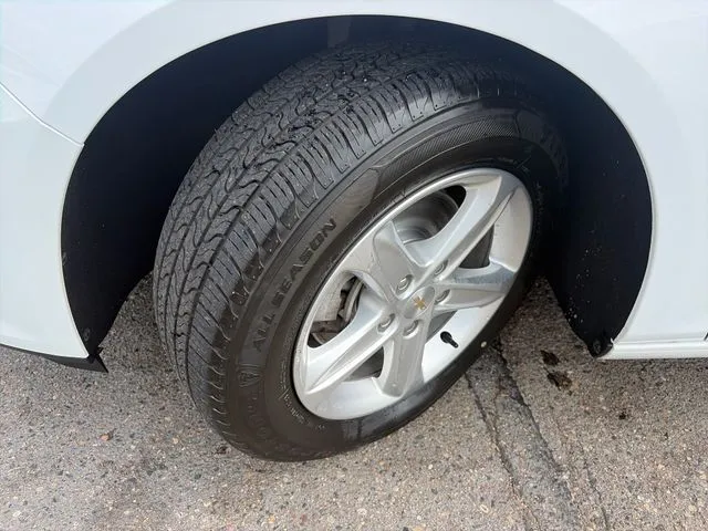 Chevrolet Malibu photo 17
