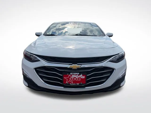 Chevrolet Malibu photo 2