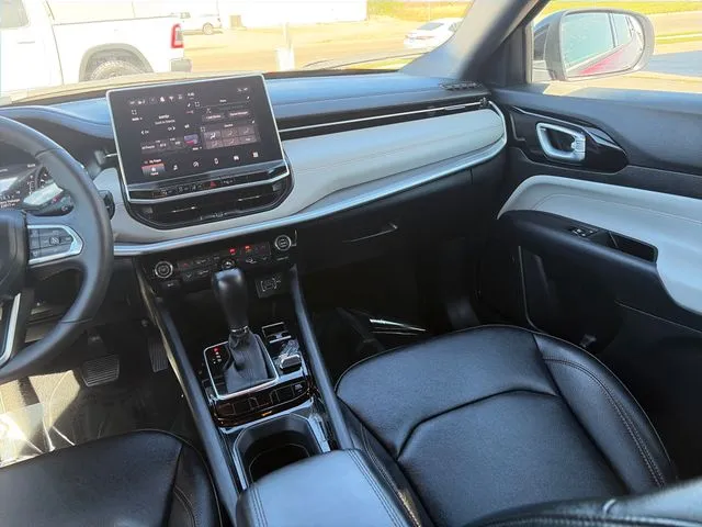 Jeep Compass photo 33
