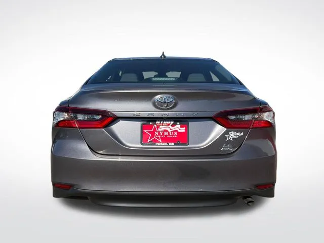 Toyota Camry photo 5