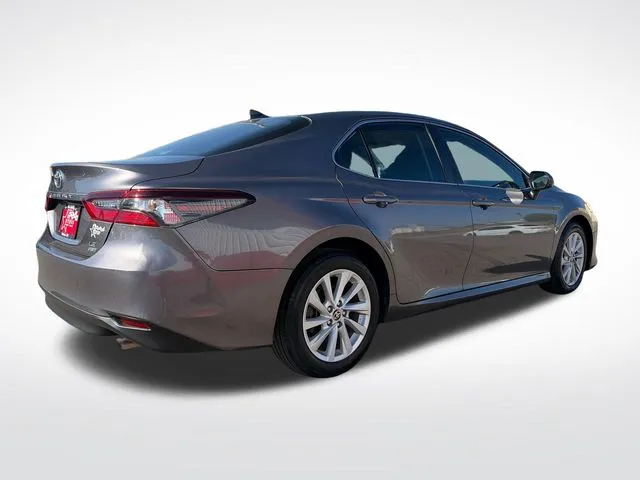 Toyota Camry photo 7